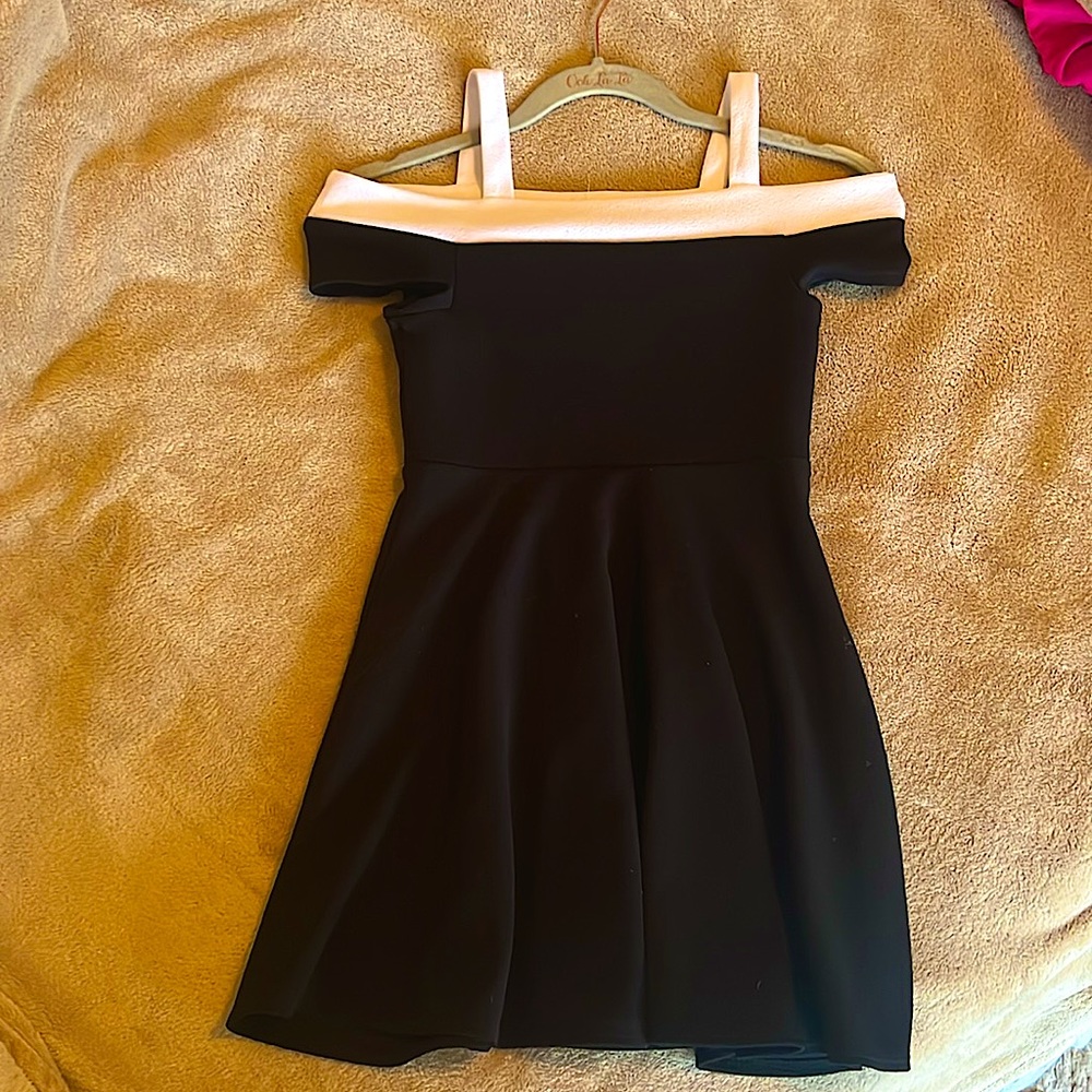 Girls formal dress. Sally Miller Sz 10. Off the shoulder. - Picture 2 of 2